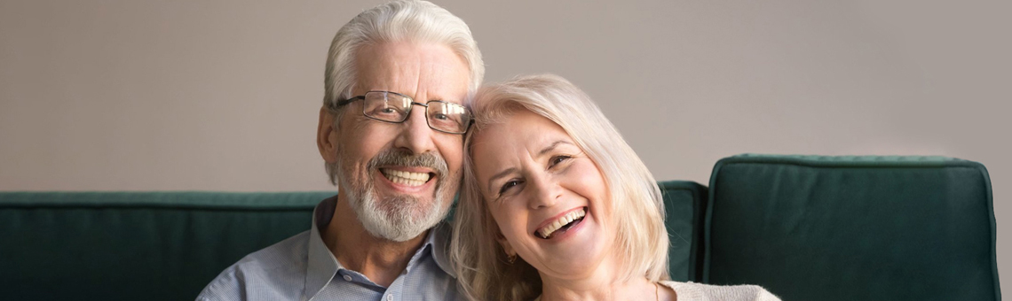 What is the Difference Between Full and Partial Dentures?
